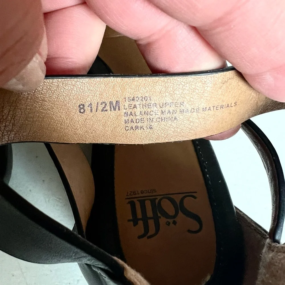 EUC Sofft Black Strappy Sandals - Picture 5 of 6